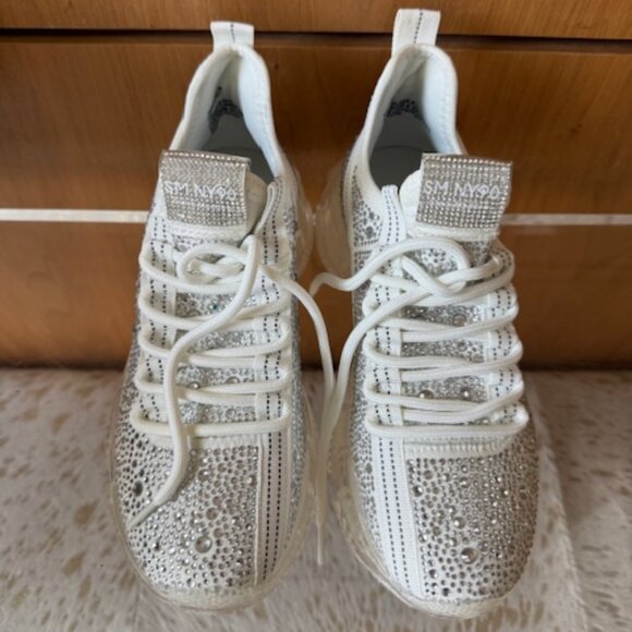 NWB Steve Madden Maxima White Rhinestone Sneakers - Size 7 - Picture 4 of 11